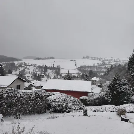 Grosse Auszeit Eifel Mit Sauna, Kamin Und Terrasse