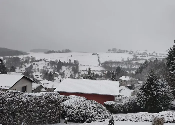 Grosse Auszeit Eifel Mit Sauna, Kamin Und Terrasse